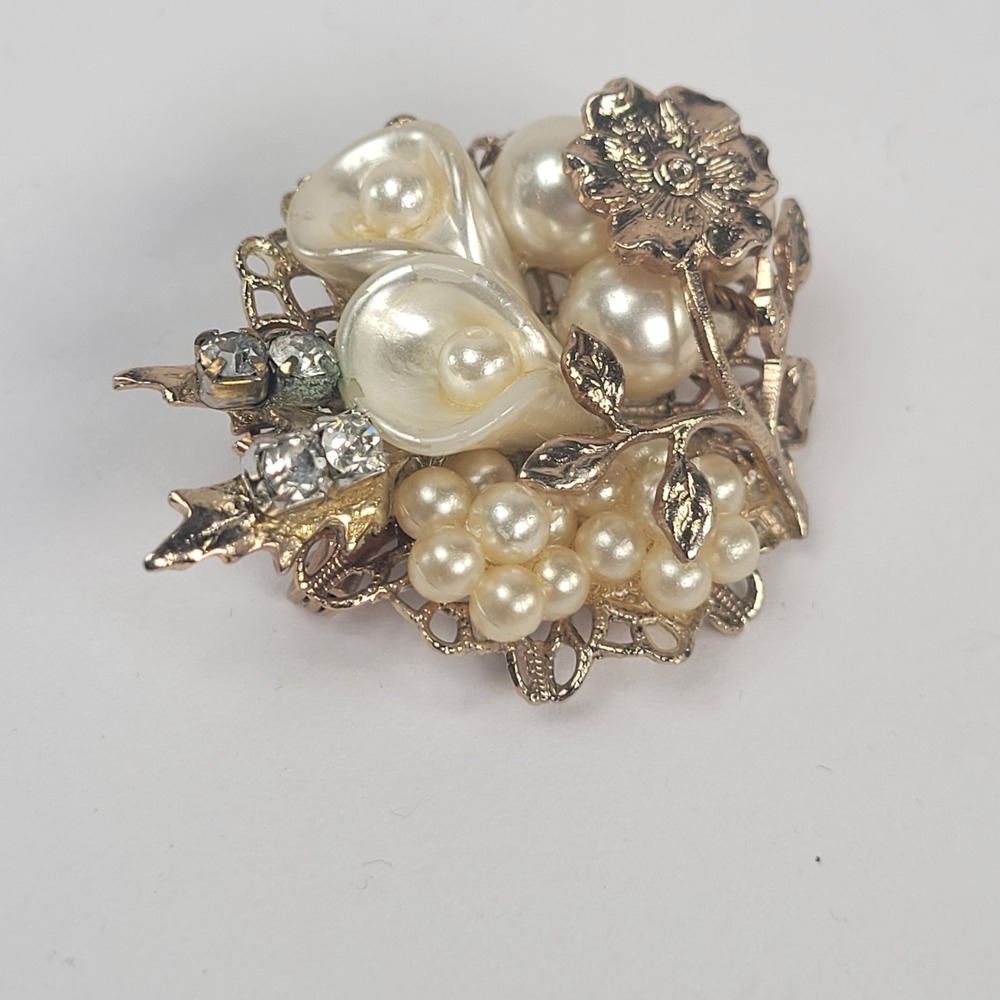 Gold Tone Faux Pearl Calla Lily Floral Brooch Pin Rhinestone Cluster Jewelry - Picture 2 of 5
